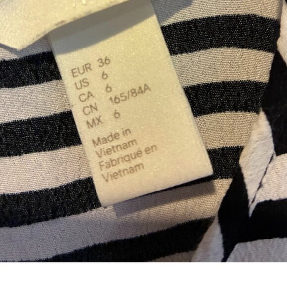 H&M Black White Stripe T-Shirt Fitted Short Sleeve Basic Tee - Small - Picture 4 of 5